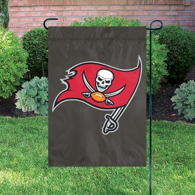 Party Animal NFL Tampa Bay Buccaneers Garden Flag Full Size 18x12.5