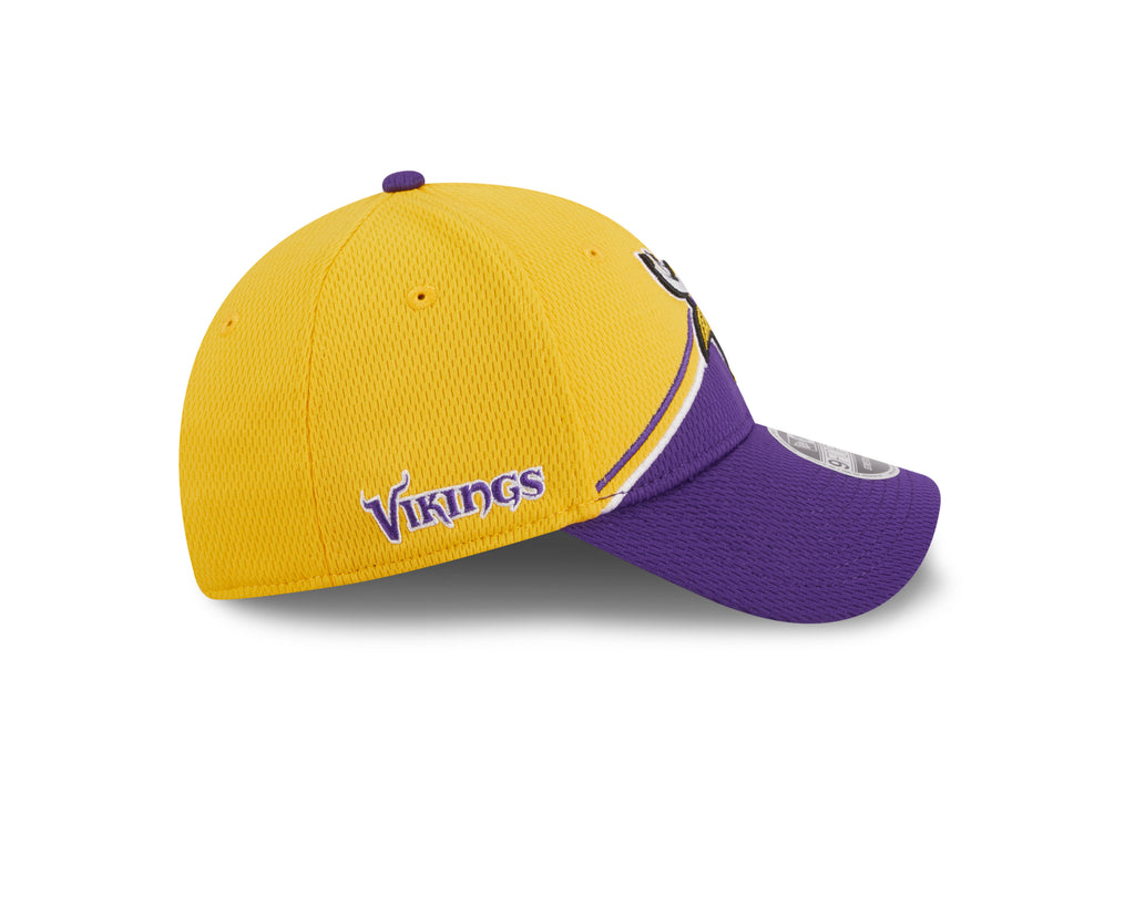 New Era NFL Men's Minnesota Vikings 2023 Sideline 9FORTY Adjustable Hat