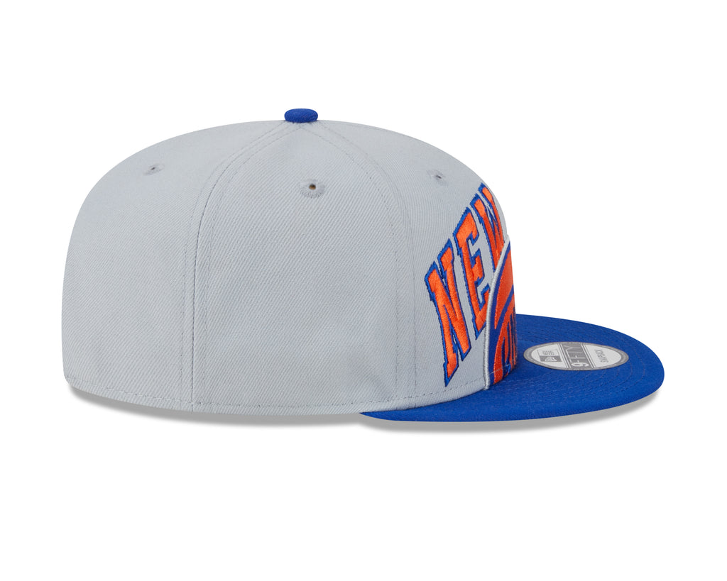 New Era NBA Men's New York Knicks Tip Off 23 9FIFTY Snapback Hat OSFM