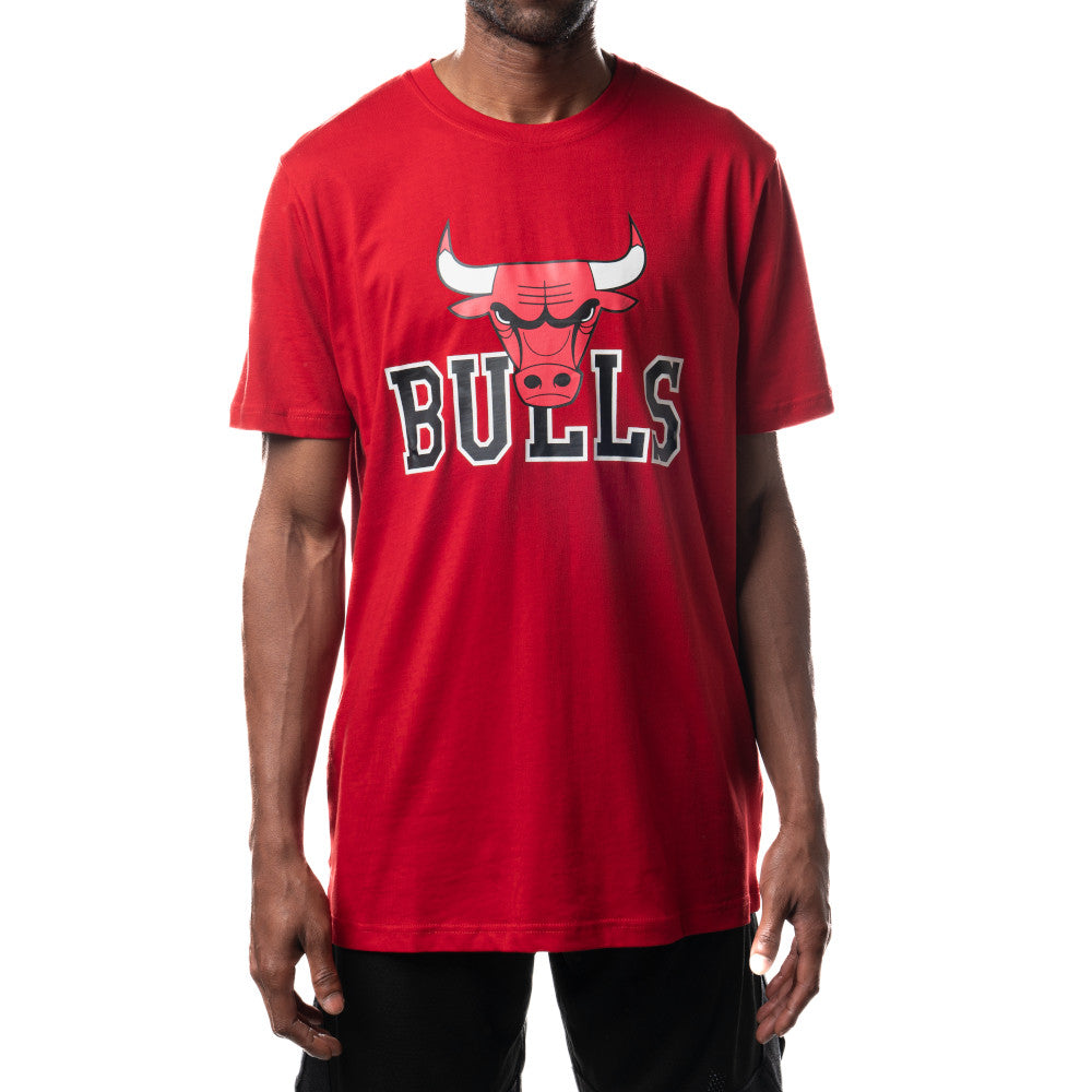 New Era NBA Men’s Chicago Bulls 2023/24 Season Tip-Off Edition T-Shirt Red