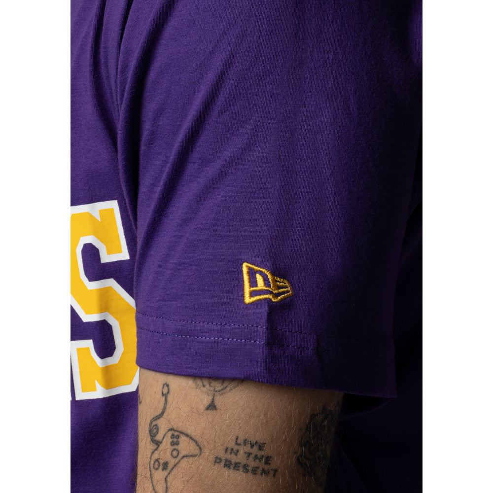 New Era NBA Men’s Los Angeles Lakers 2023/24 Season Tip-Off Edition T-Shirt Purple
