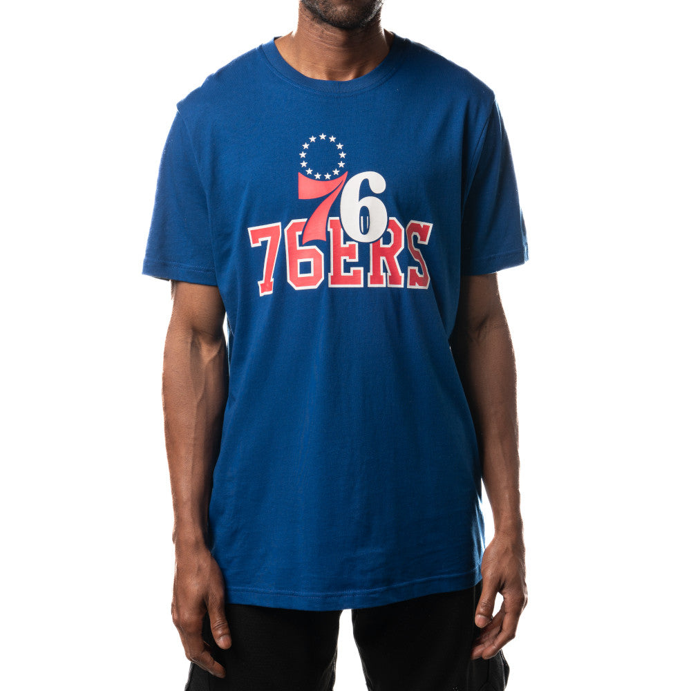 New Era NBA Men’s Philadelphia 76ers 2023/24 Season Tip-Off Edition T-Shirt Blue