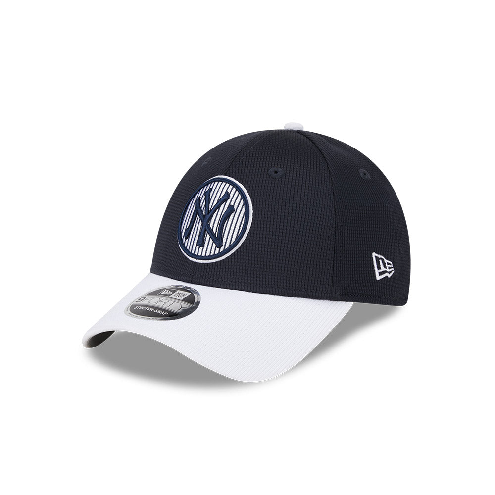 New Era MLB Men's New York Yankees 2024 Batting Practice 9FORTY Adjustable Hat