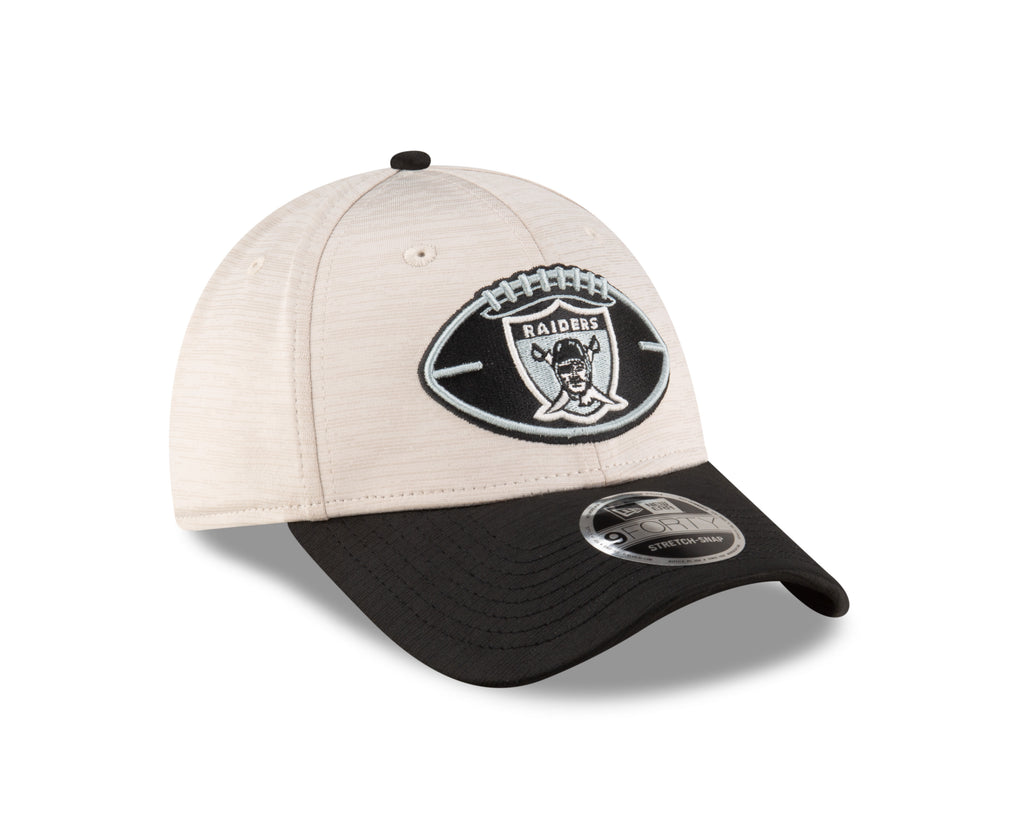 New Era NFL Men's Las Vegas Raiders 2024 Sideline Historic 9FORTY Snapback Hat