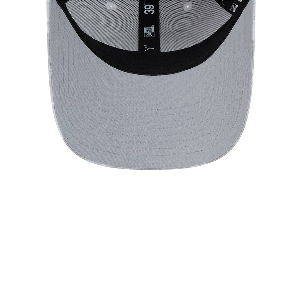 New Era NFL Men's Kansas City Chiefs 2024 Salute To Service 39THIRTY Flex Hat
