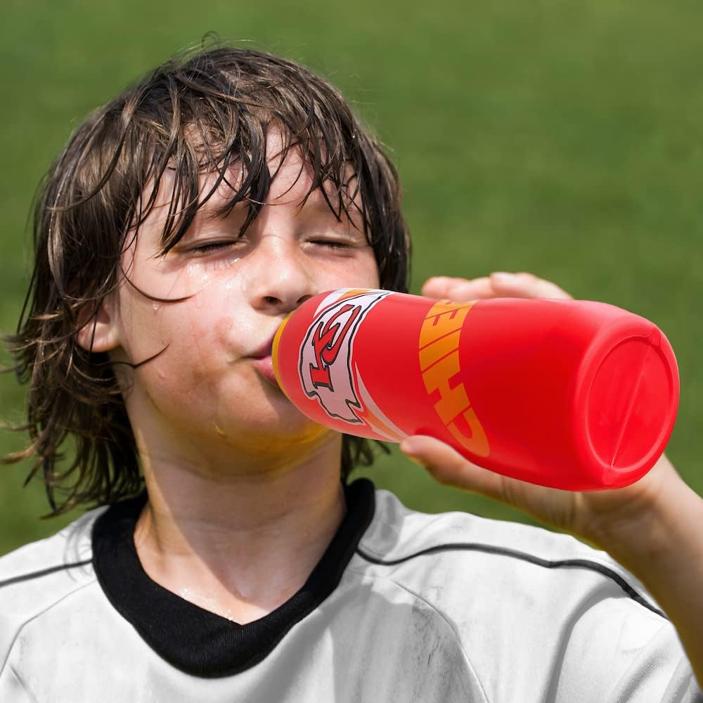 Party Animal NFL Philadelphia Eagles Squeezy Water Bottle 32 oz