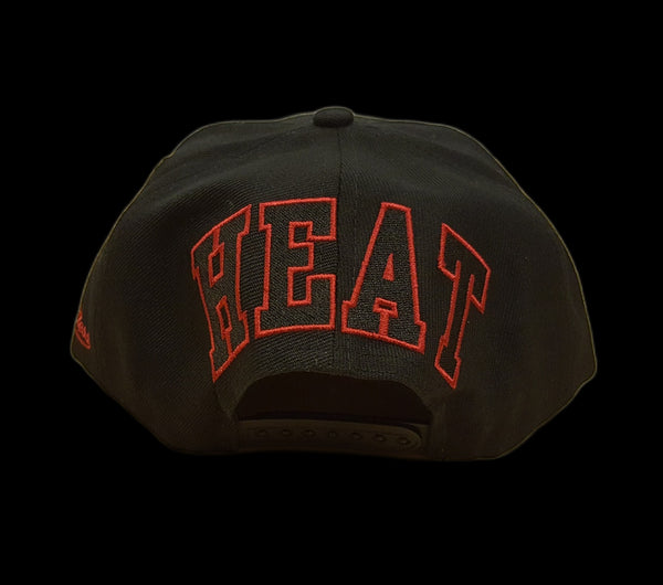 New Era NBA Men's Miami Heat New Wave 9Fifty Snapback Adjustable Hat –  Sportzzone