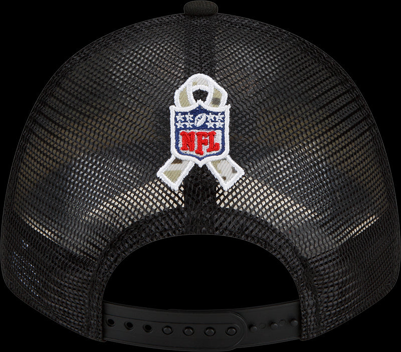 New Era NFL Men's New England Patriots 2021 Salute To Service 9Forty Snapback Adjustable Hat Black/Digital Cam