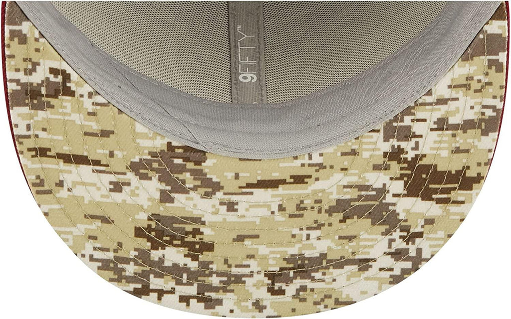 New Era NFL Men's Washington Commanders 2022 Salute To Service 9FIFTY Snapback Hat Black/Burgundy OSFA