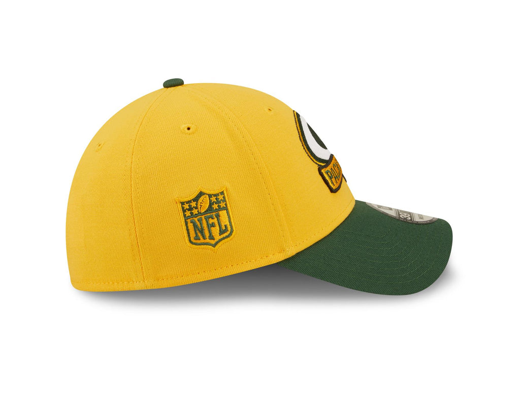 New Era NFL Men's Green Bay Packers 2022 NFL Sideline 39THIRTY Flex Hat