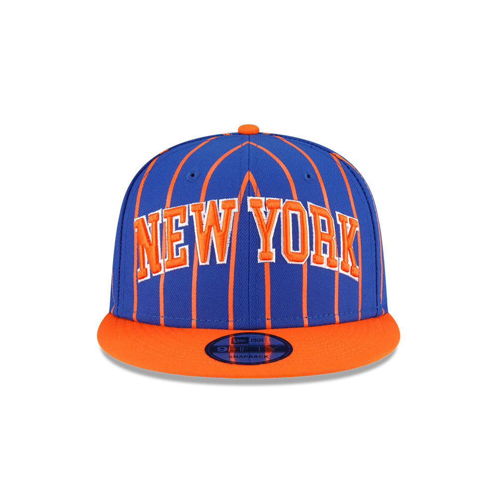 New Era NBA Men's New York Knicks City Arch 9FIFTY Snapback Hat OSFM