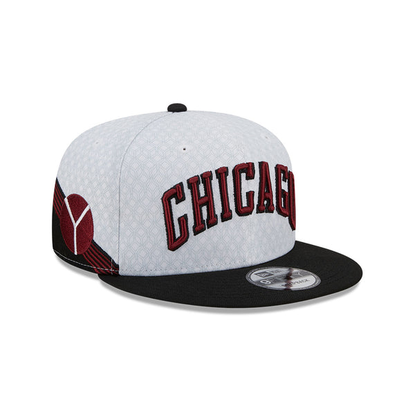 Shop Mitchell & Ness Chicago Bulls Flat Script Snapback Hat