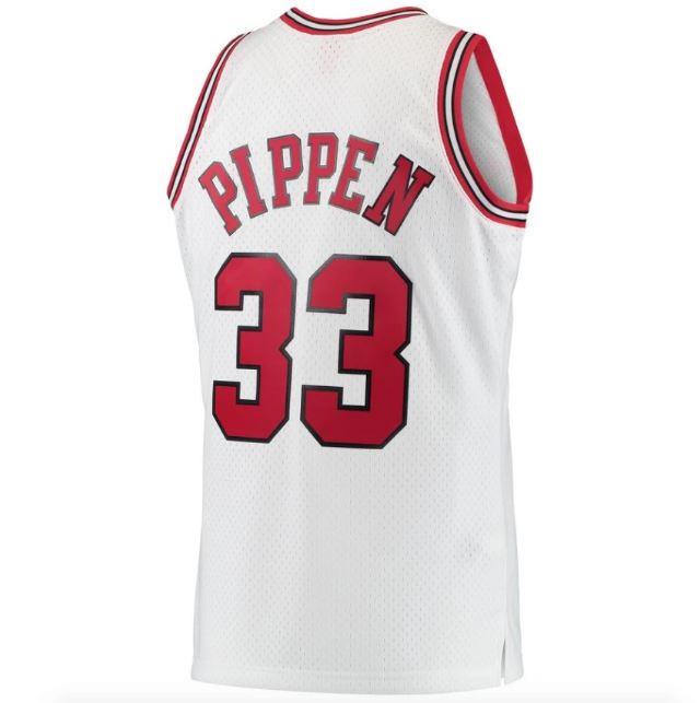 Mitchell & Ness NBA Men's Chicago Bulls Scottie Pippen 1997-98 Hardwood Classics Swingman Jersey