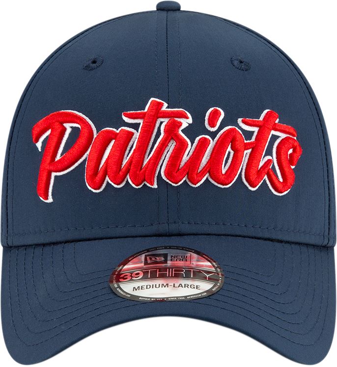 New Era NFL Men's New England Patriots 2019 Sideline Home Official 39THIRTY 1960s Flex Hat