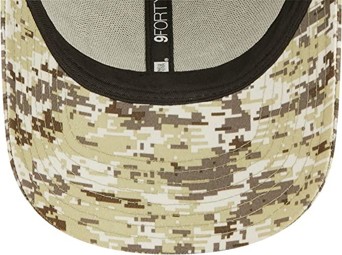 New Era NFL Men's Chicago Bears 2022 Salute To Service 9Forty Snapback Adjustable Hat Black/Digital Camo