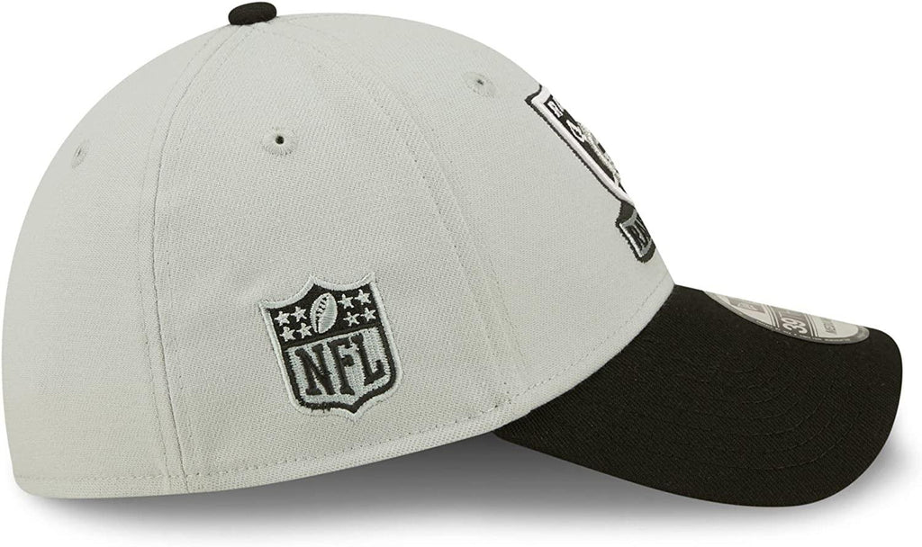 New Era NFL Men's Las Vegas Raiders 2022 NFL Sideline 39THIRTY Flex Hat