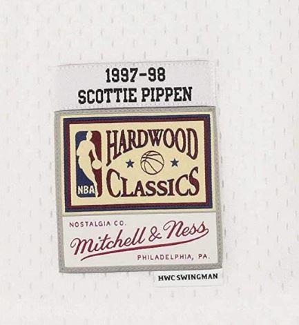 Mitchell & Ness NBA Men's Chicago Bulls Scottie Pippen 1997-98 Hardwood Classics Swingman Jersey