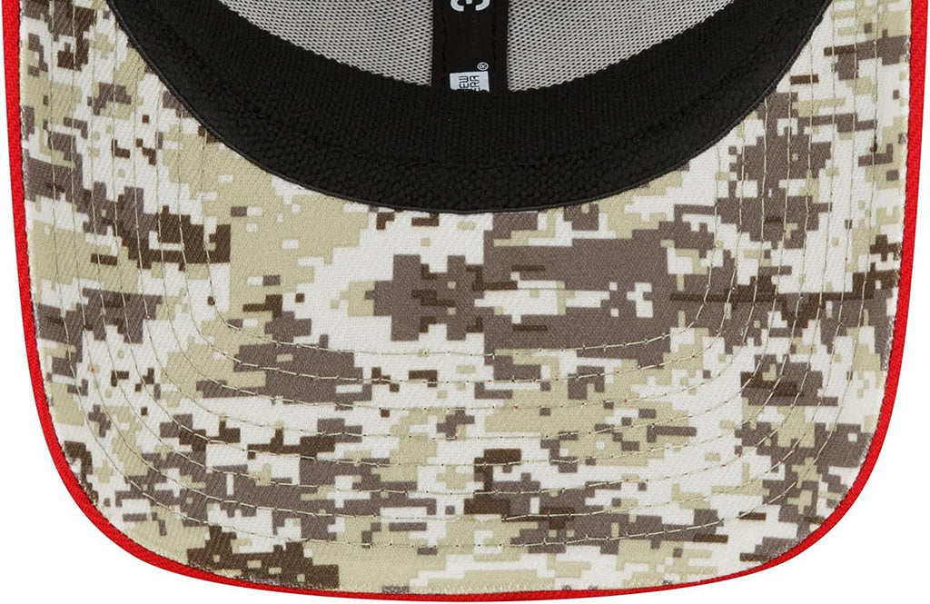 New Era NFL Men's Tampa Bay Buccaneers 2022 Salute to Service 39THIRTY Flex Hat