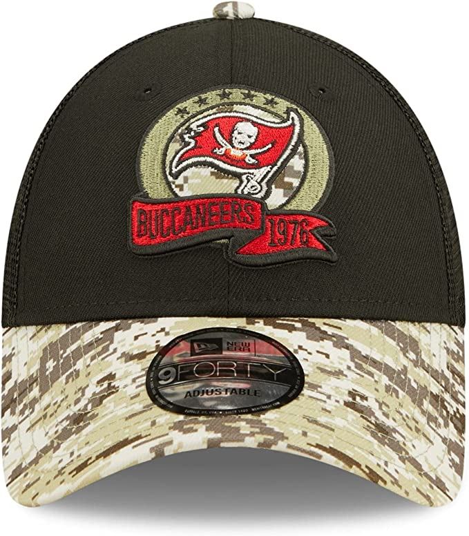 NFL Men's Buccaneers 2022 Salute To Service 9Forty Snapback ADJ Hat BLK/CAMO