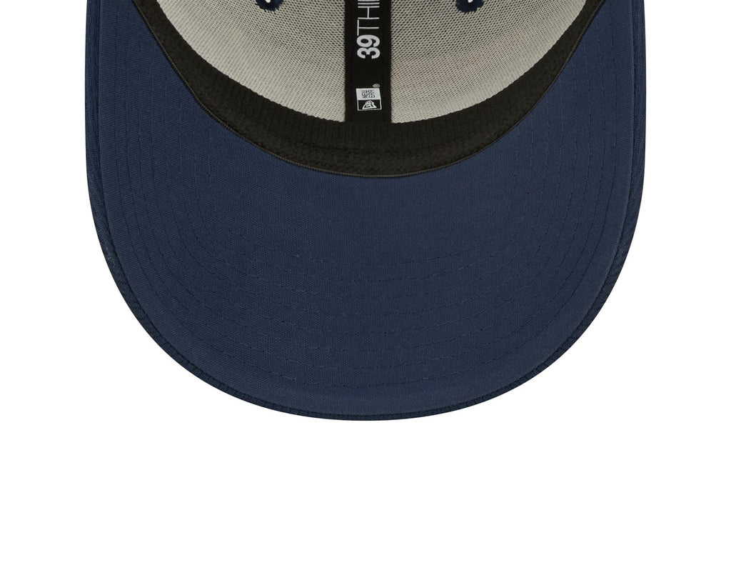 New Era NFL Men's New England Patriots 2022 NFL Sideline 39THIRTY Coaches Flex Hat