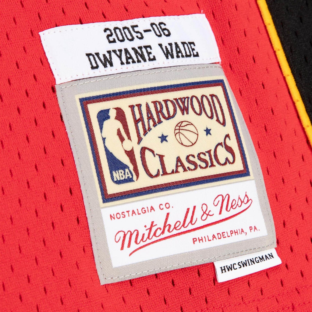 Mitchell & Ness NBA Men's Heat Dwyane Wade 2005-06 Classics Swingman Jersey