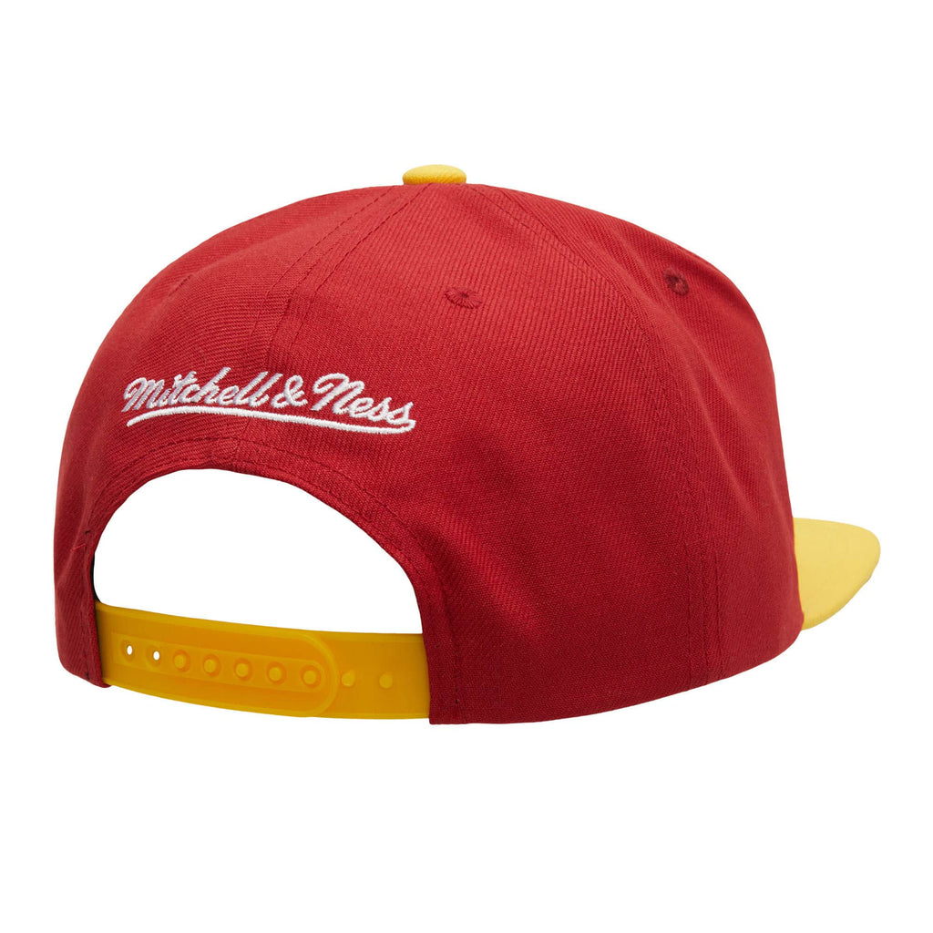 Mitchell & Ness NBA Men's Atlanta Hawks Logo Bill Snapback Adjustable Hat Red/Yellow