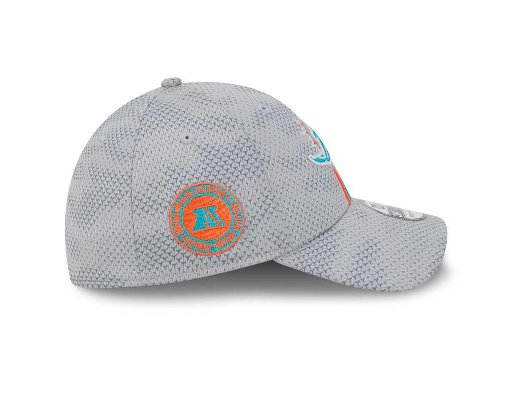 New Era NFL Men's Miami Dolphins 2024 Sideline 39THIRTY Flex Hat Grey