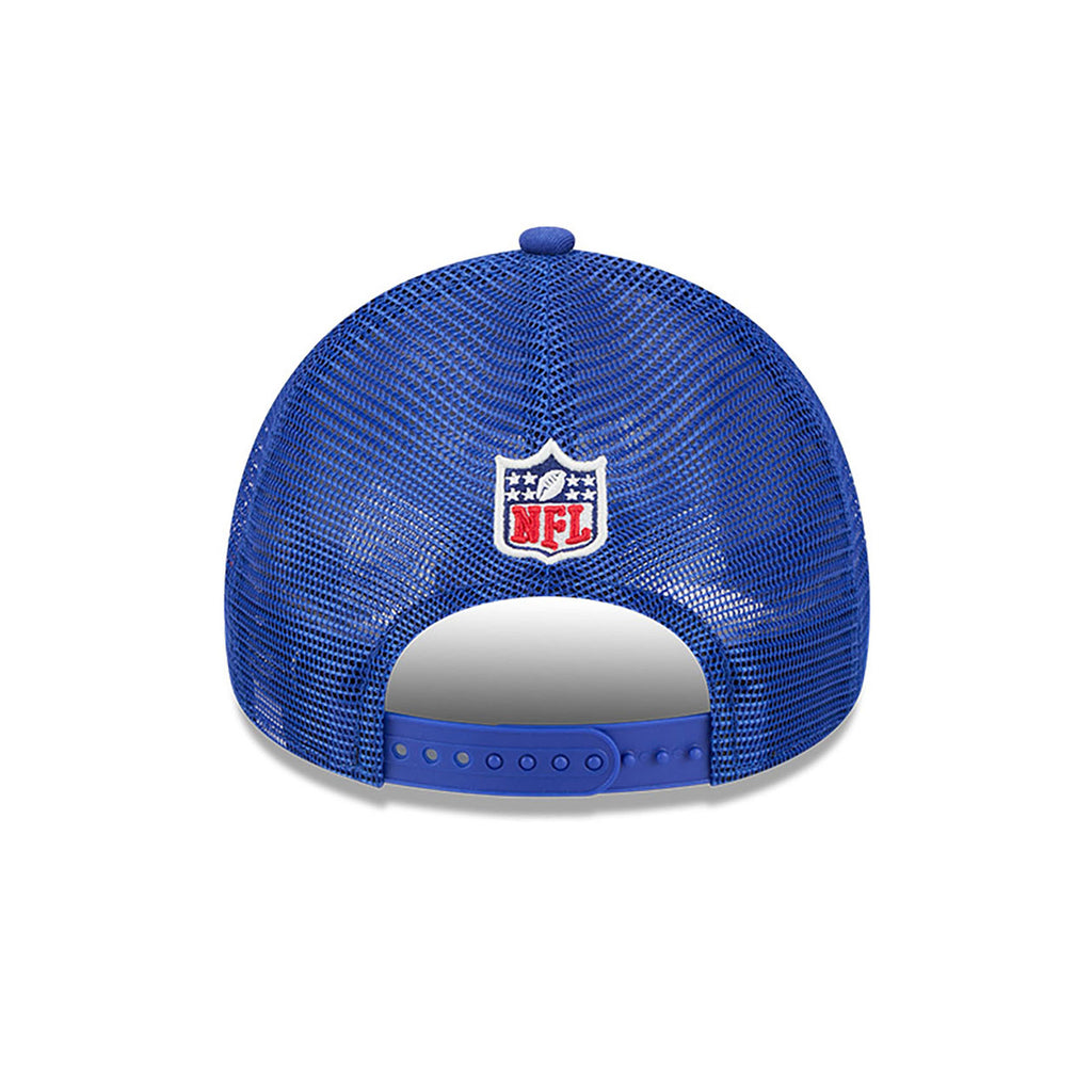 New Era NFL Men's New England Patriots 2024 Sideline Historic 9FORTY Trucker Snapback Hat