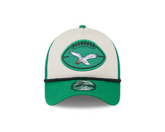 New Era NFL Men's Philadelphia Eagles 2024 Sideline Historic 9FORTY Trucker Snapback Hat