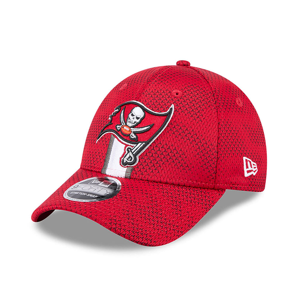 New Era NFL Men's Tampa Bay Buccaneers 2024 Sideline 9FORTY Adjustable Hat