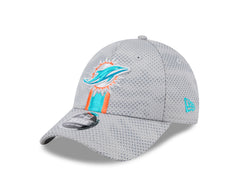 New Era NFL Men's Miami Dolphins 2024 Sideline 9FORTY Adjustable Hat Grey