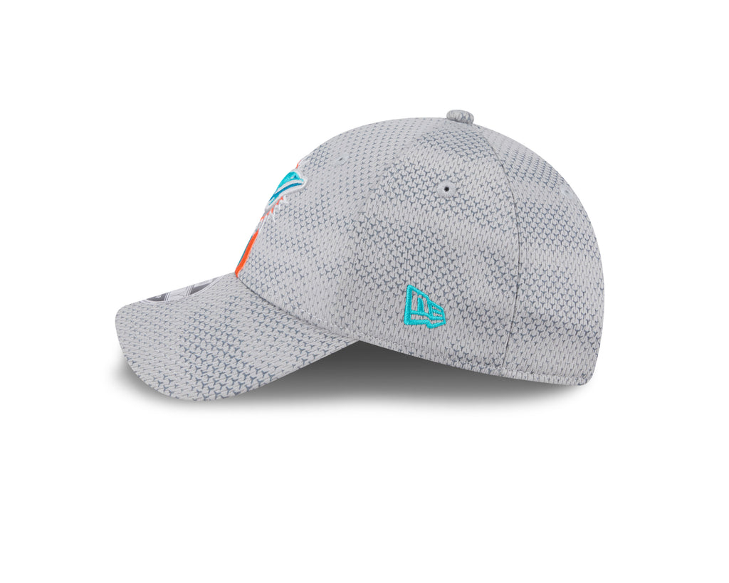 New Era NFL Men's Miami Dolphins 2024 Sideline 9FORTY Adjustable Hat Grey