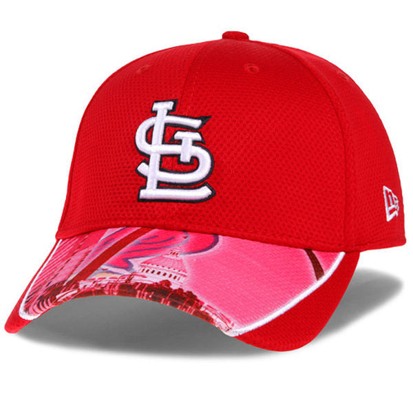 St. Louis Cardinal Red Baseball Cap Hat Red & White Bill Embroidered  Lettering