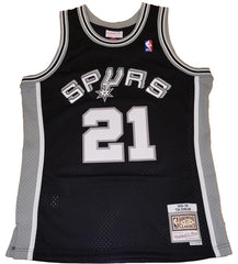 Mitchell & Ness NBA Men's San Antonio Spurs Tim Duncan 1998-99 Hardwood Classics Swingman Road Jersey