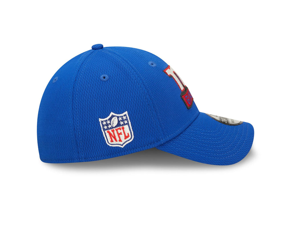 New Era NFL Men's New York Giants 2022 NFL Sideline 39THIRTY Coaches Flex Hat