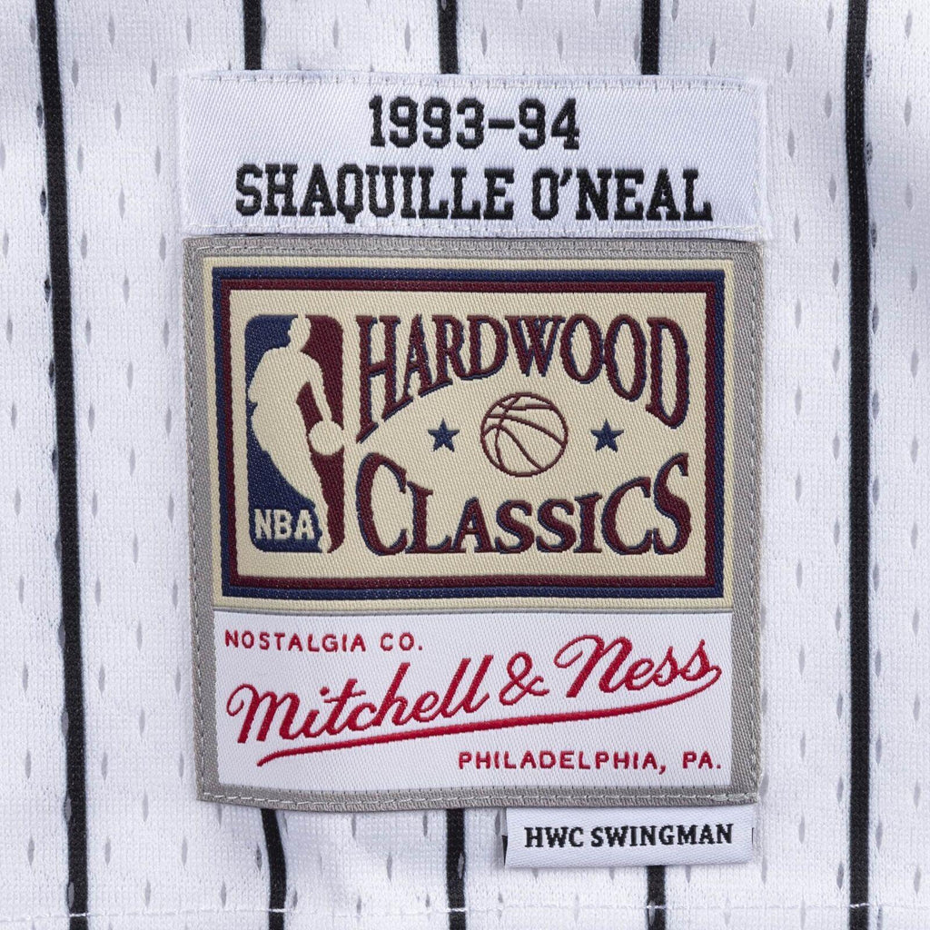 Mitchell & Ness NBA Men's Orlando Magic Shaquille O'Neal 1993-94 Hardwood Classics Swingman Road Jersey