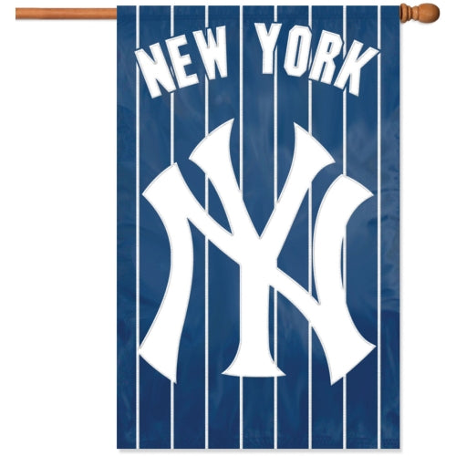 Party Animal MLB New York Yankees 28" x 44" House Banner Flag