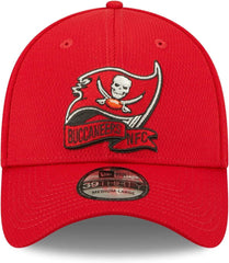 New Era NFL Men's Tampa Bay Buccaneers 2022 NFL Sideline 39THIRTY Coaches Flex Hat