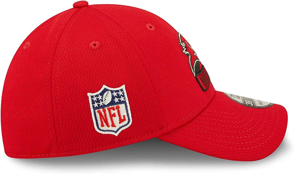 Tampa Bay Buccaneers New Era 2022 Sideline 39THIRTY Coaches Flex Hat - Red