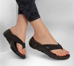Skechers Women's Go Walk Arch Fit Dazzle Sandal